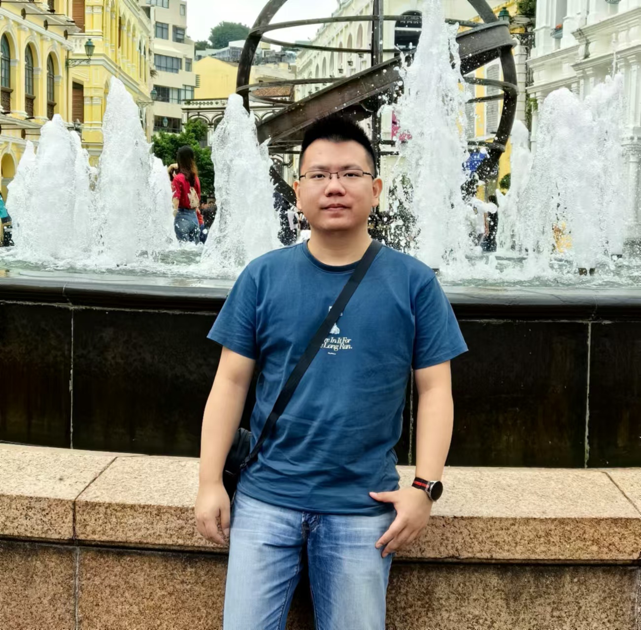 Chenxi Hu